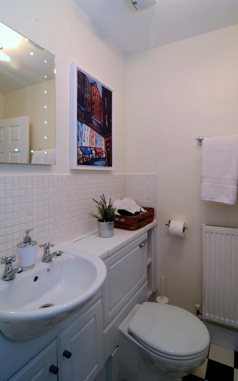 Ferienwohnung Powderhall Riverside Edinburgh Zimmer foto